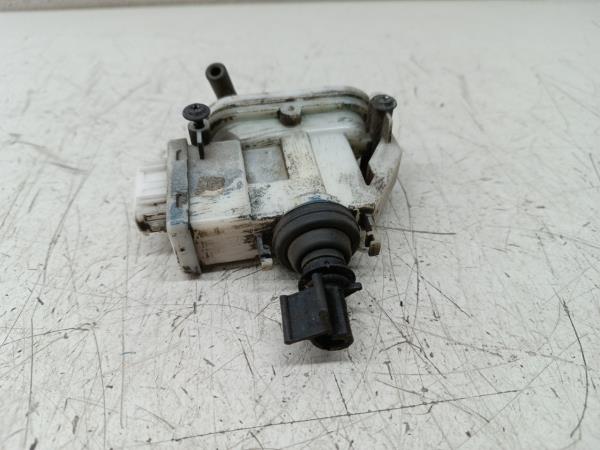 Módulo de Fecho Central VOLKSWAGEN PASSAT Variant (3A5, 35I) | 88 - 97 Imagem-3