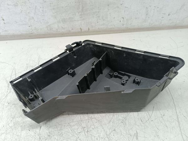 Tampa de caixa de fusiveis RENAULT 19 I (B/C53_) | 88 - 94 Imagem-1