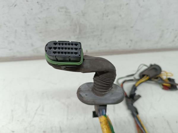 Instalação eléctrica porta frente esquerda RENAULT CLIO I (B/C57_, 5/357_) | 90 - 98 Imagem-3