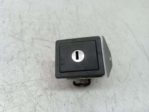 Canhão da porta de mala RENAULT CLIO I (B/C57_, 5/357_) | 90 - 98