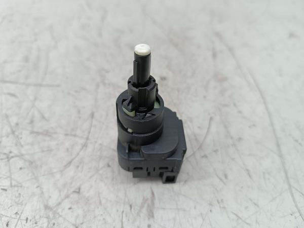 Botão de luz de travão AUDI A4 Avant (8ED, B7) | 04 - 08 Imagem-1