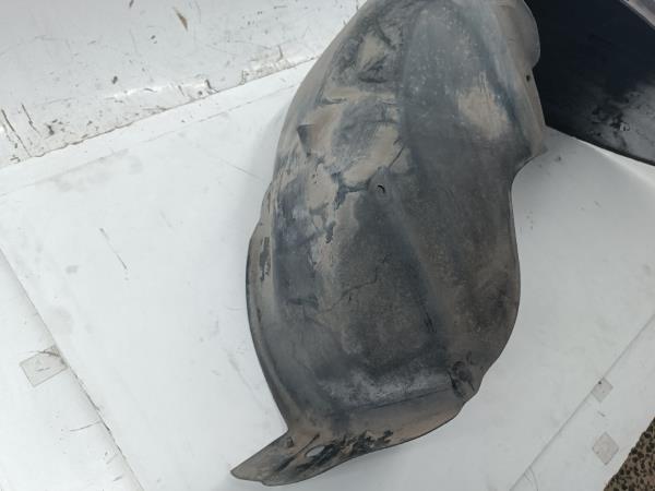 Cava de Roda Traseira Esquerda PEUGEOT 406 Break (8E/F) | 96 - 04 Imagem-2