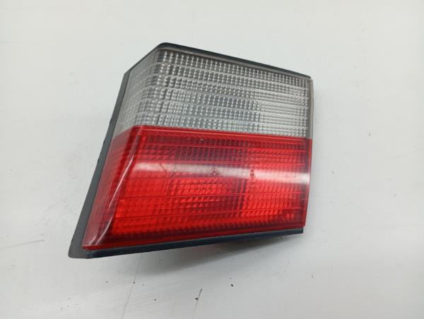 Farolim da Mala Direito NISSAN PRIMERA (P11) | 96 - 01 Imagem-5