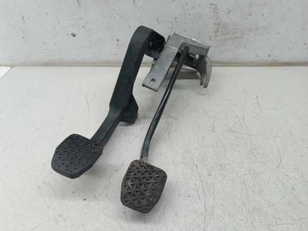 Pedal de embraiagem e travão BMW 3 Compact (E36) | 94 - 00 Imagem-4