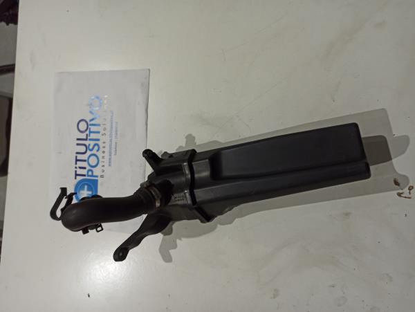 Ressonador de caixa de filtro de ar FORD FOCUS III | 10 -  Imagem-1