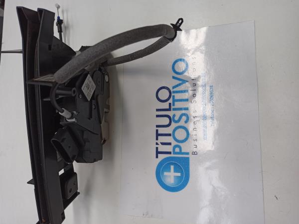 Fecho da Porta Trás Direito FORD FOCUS III | 10 - 