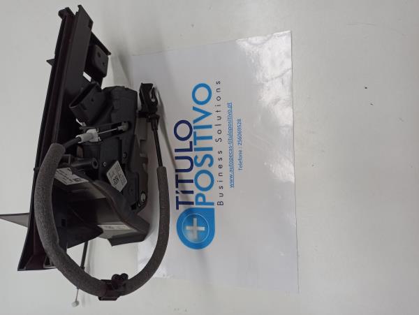 Fecho da Porta Trás Esquerdo FORD FOCUS III | 10 -  Imagem-1