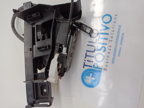 Fecho da Porta Trás Esquerdo FORD FOCUS III | 10 -  Imagem-4