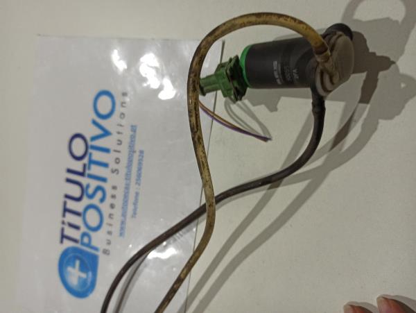 Motor de esguicho VOLVO V40 Caixa/Hatchback (525, 526) | 13 - 15 Imagem-3
