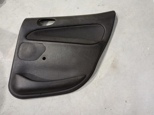 Quartela de porta trás direita PEUGEOT 206 Hatchback (2A/C) | 98 - 12