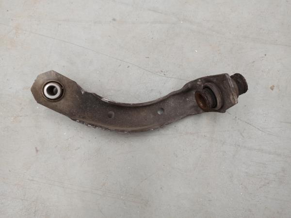 Braço de suspensão pequeno esquerdo RENAULT MEGANE II (BM0/1_, CM0/1_) | 01 - 12