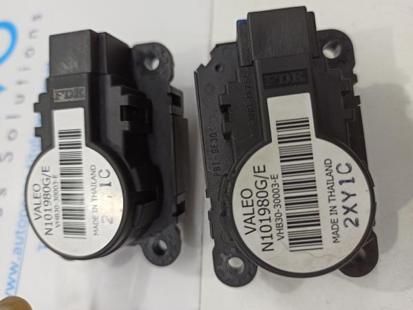 Motores atuadores de sofagem RENAULT MEGANE III três volumes | 09 -  Imagem-6