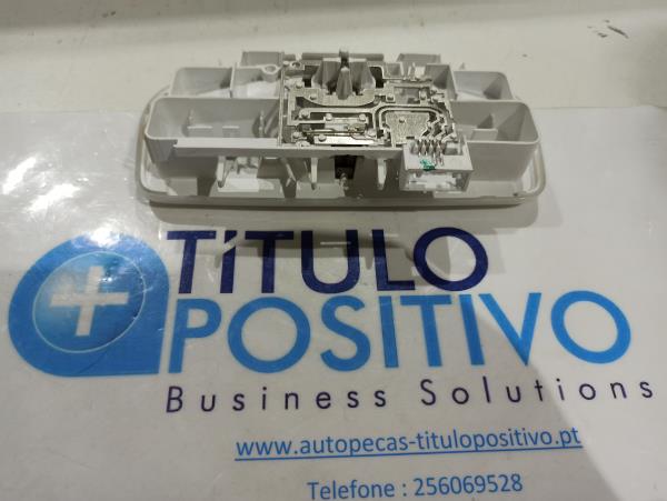 Plafonier interior frente RENAULT CAPTUR I (J5_, H5_) | 13 -  Imagem-3