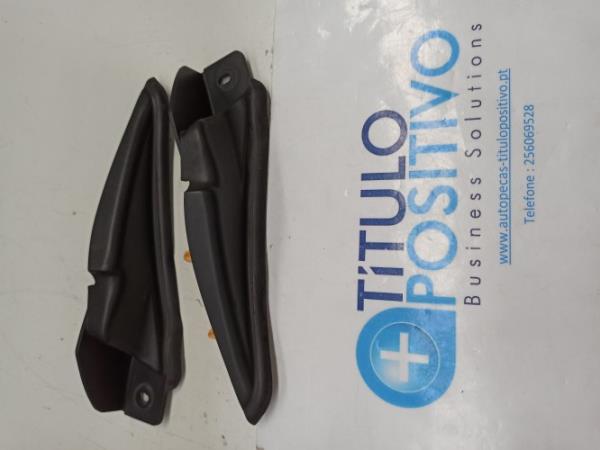Acabamento exterior direito/ esquerdo RENAULT CAPTUR I (J5_, H5_) | 13 - 