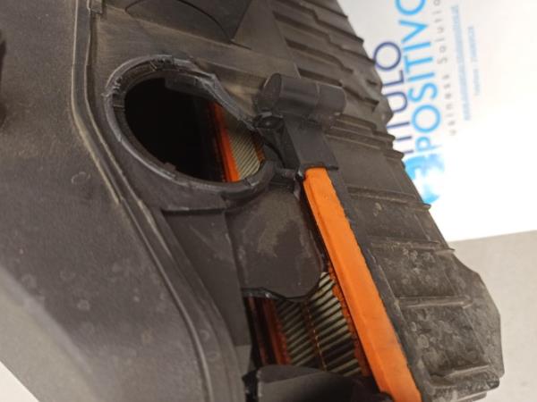 Caixa de filtro de ar com tubo de ar RENAULT CLIO III (BR0/1, CR0/1) | 05 -  Imagem-7