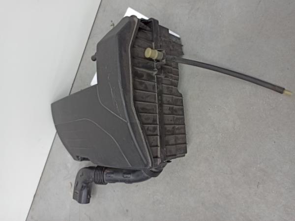 Caixa de filtro de ar com tubo de ar RENAULT CLIO III (BR0/1, CR0/1) | 05 -  Imagem-8