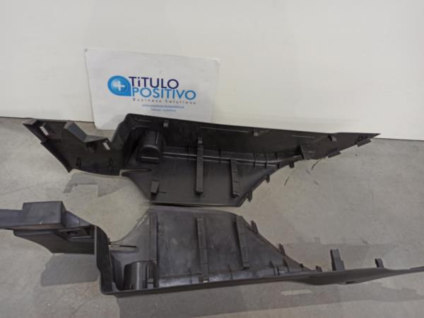 Acabamento esq/drt de mala(plásticos) RENAULT CLIO III (BR0/1, CR0/1) | 05 -  Imagem-2