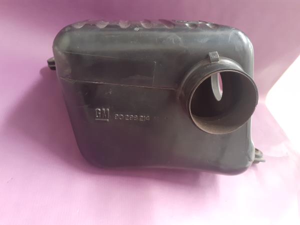Caixa de filtro de ar secundária OPEL CORSA A Hatchback (S83) | 82 - 93