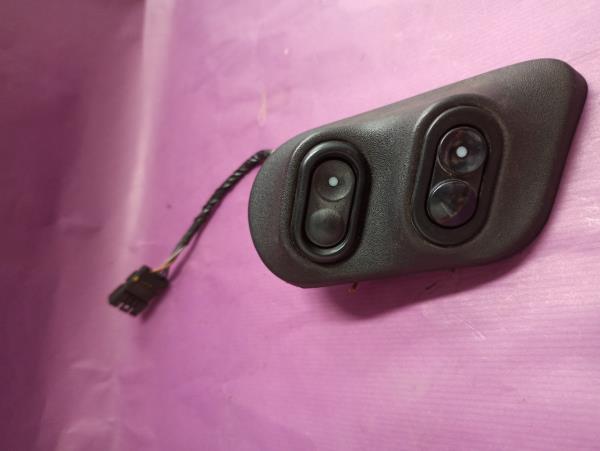 Comutador de vidro frente esquerdo OPEL TIGRA (S93) | 94 - 00 Imagem-2