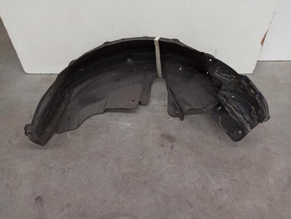 Cava de Roda Traseira Esquerda TOYOTA AURIS (_E15_) | 06 - 12