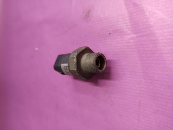 Sensor de pressão de AC AUDI A4 (8D2, B5) | 94 - 01 Imagem-2