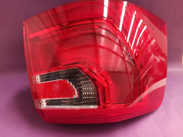 Farolim Stop Esquerdo SEAT ALHAMBRA (710, 711) | 10 -  Imagem-1