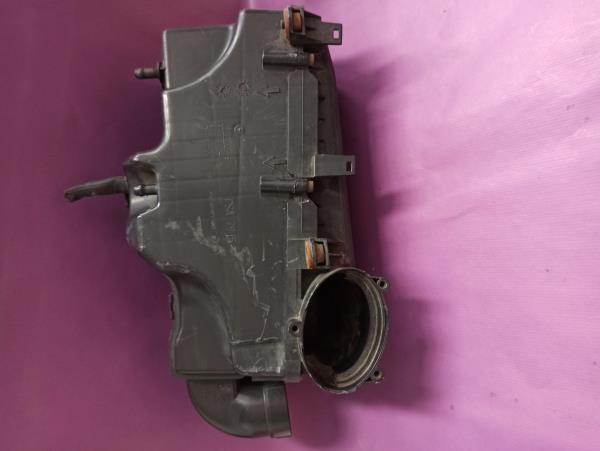 Caixa de filtro de ar PEUGEOT 207 (WA_, WC_) | 06 - 15