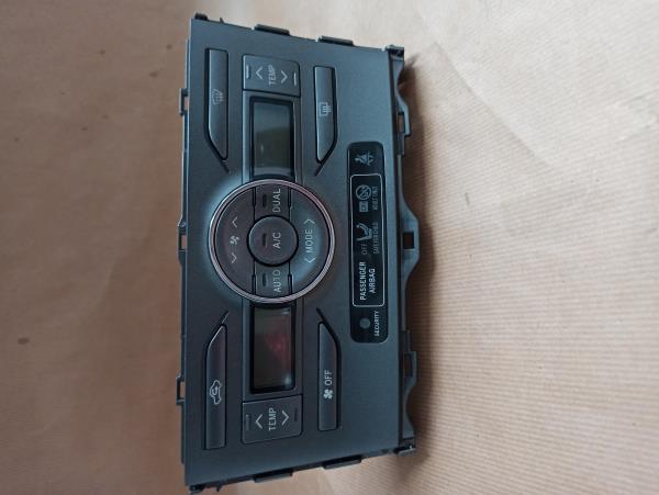 Módulo climatronic TOYOTA AURIS (_E15_) | 06 - 12 Imagem-1