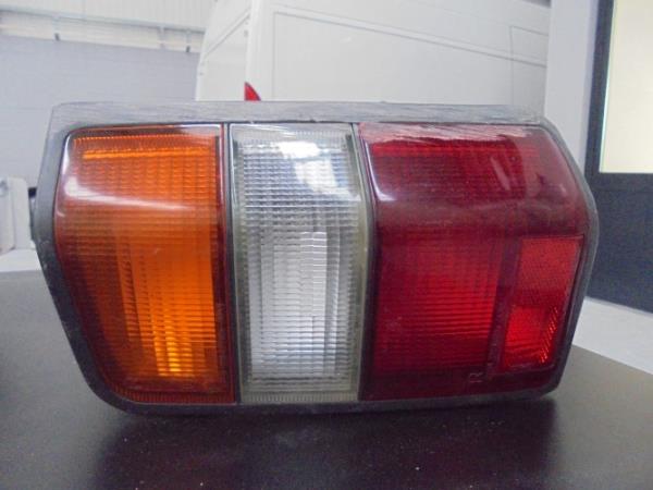 Farolim Stop Esquerdo MITSUBISHI DELICA / SPACE GEAR | 94 - 07 Imagem-1