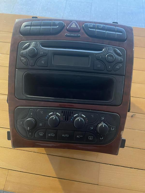 Consola Central MERCEDES-BENZ C-CLASS (W203) | 00 - 07 Imagem-3