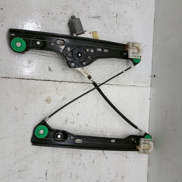 Elevador Frente Esquerdo Elétrico BMW 3 (E90) | 04 - 12 Imagem-1