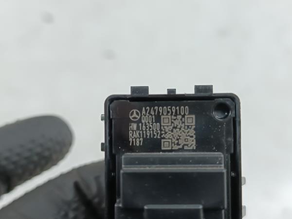 Botão de abertura da mala MERCEDES-BENZ A-CLASS (W177) | 18 -  Imagem-2