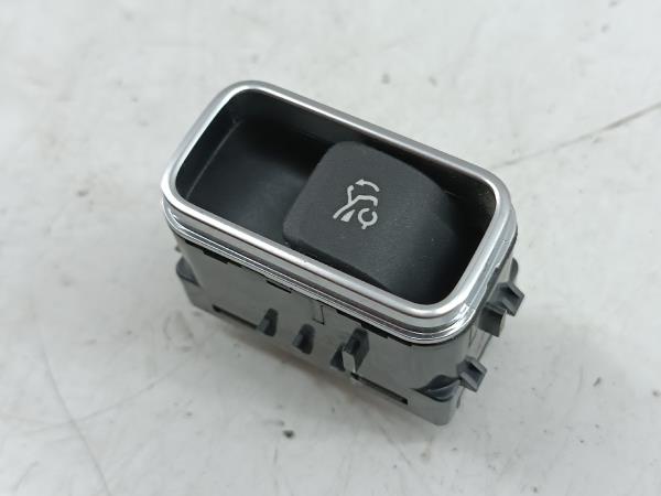 Botão de abertura da mala MERCEDES-BENZ A-CLASS (W177) | 18 -  Imagem-4