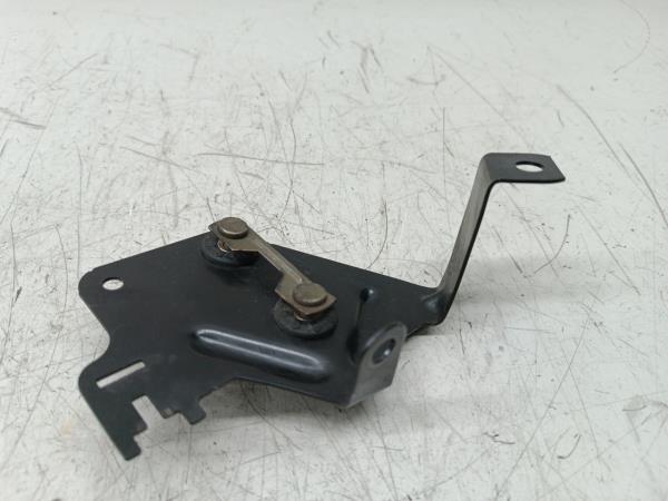 Suporte Válvula de Vácuo AUDI A4 Avant (8E5, B6) | 00 - 05