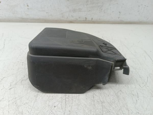 Tampa de caixa de fusiveis PEUGEOT 307 (3A/C) | 00 - 12 Imagem-1