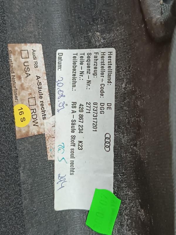 Moldura de pilar A direita AUDI R8 (422, 423) | 07 - 15