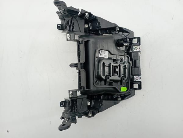 Acabamento de consola central PEUGEOT 208 II (UB_, UP_, UW_, UJ_) | 19 -  Imagem-6