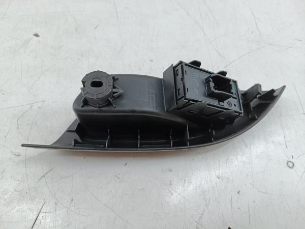 Comutador de vidro traseiro direito OPEL ASTRA K (B16) | 15 - 