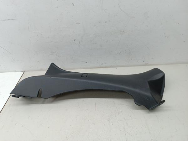 Moldura de pilar C esquerda SEAT LEON (1P1) | 05 - 13 Imagem-2