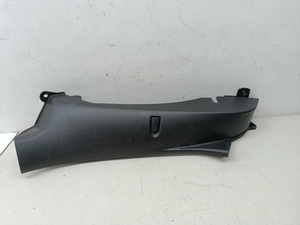 Moldura de pilar C esquerda SEAT LEON (1P1) | 05 - 13 Imagem-3