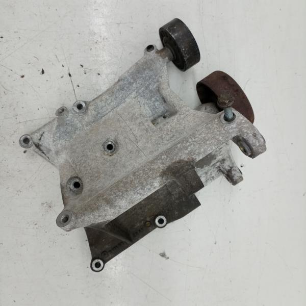 Suporte de Compressor de Ar Condicionado MERCEDES-BENZ SLK (R170) | 96 - 04 Imagem-4