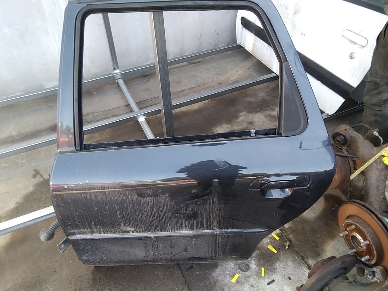 PORTA TRÁS DIREITA FORD MONDEO II (BAP) | 96 - 00