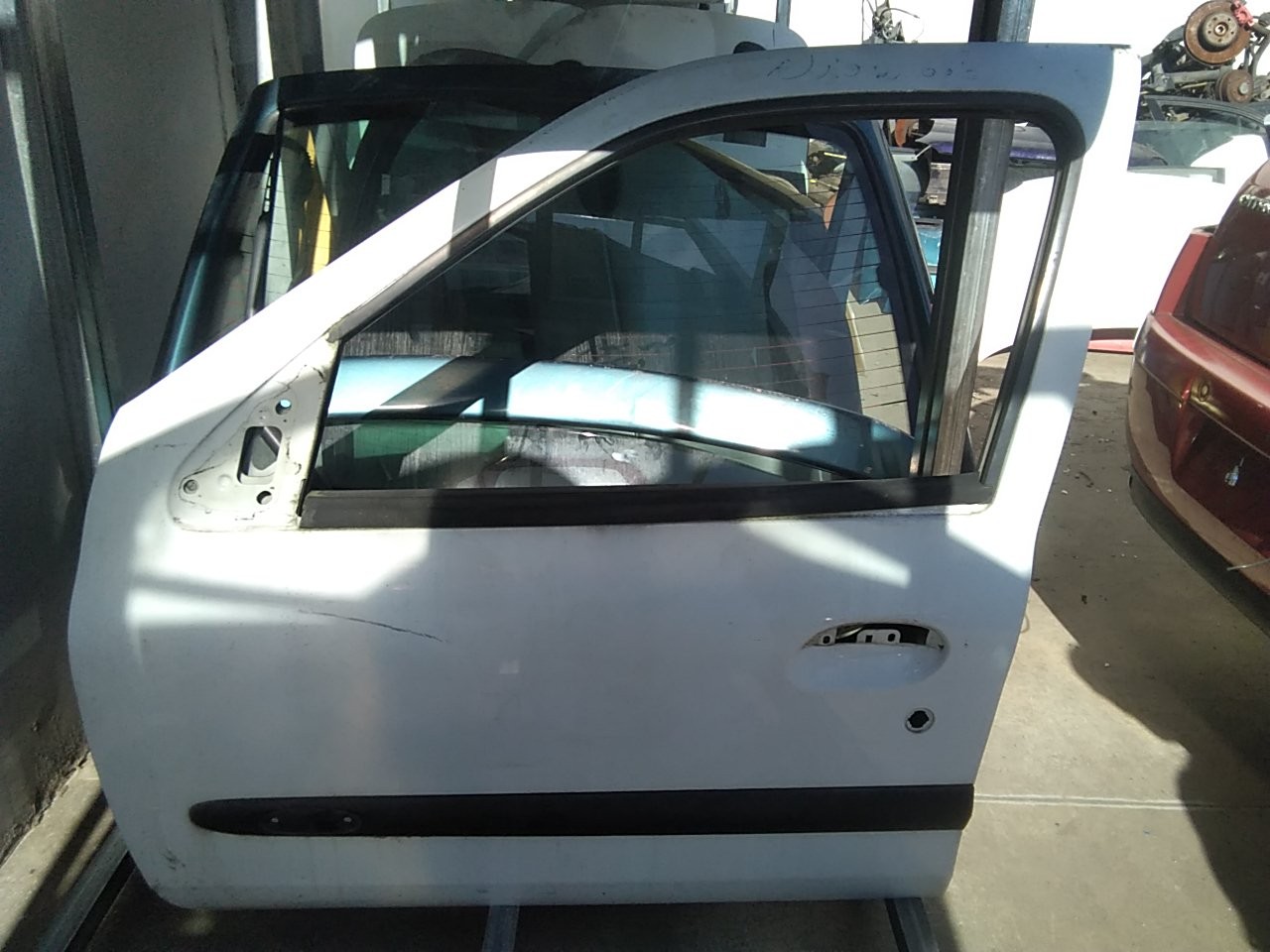 Front Door Left  RENAULT CLIO II Caixa (SB0/1/2_) | 98 - 