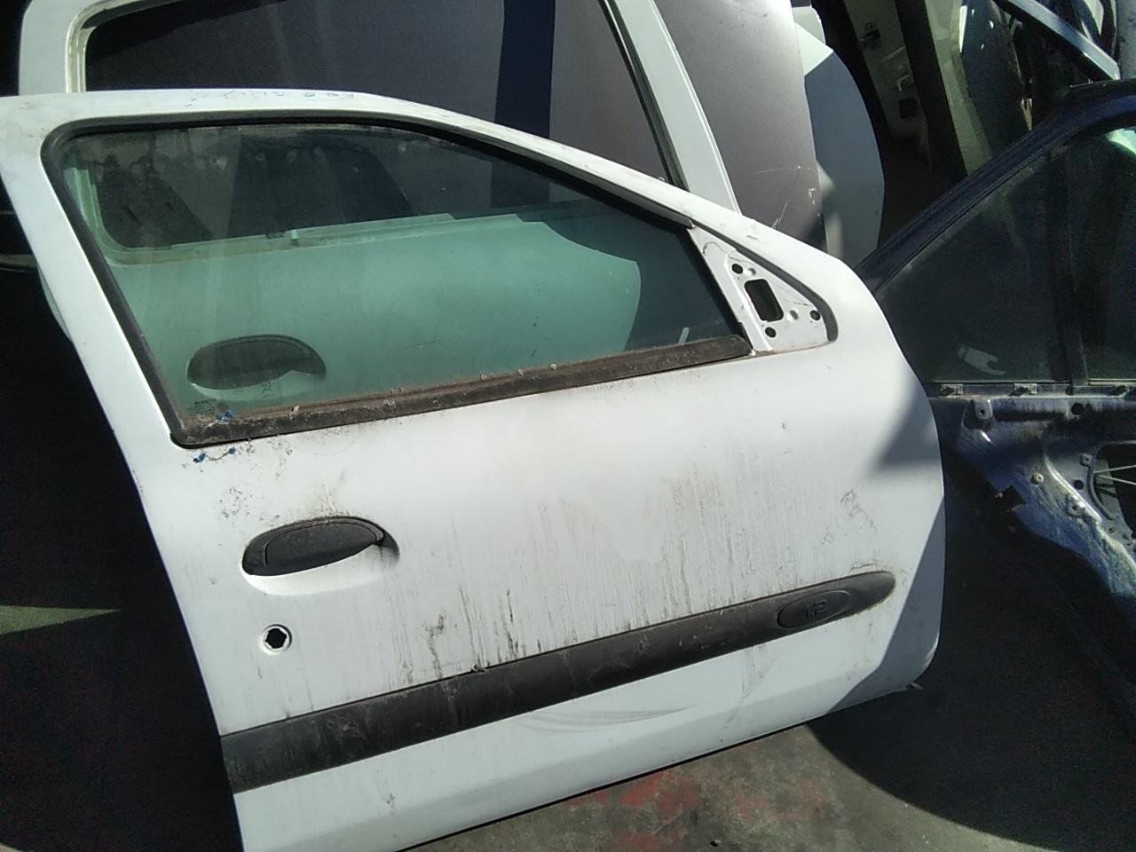 Front Door Right  RENAULT CLIO II Caixa (SB0/1/2_) | 98 - 