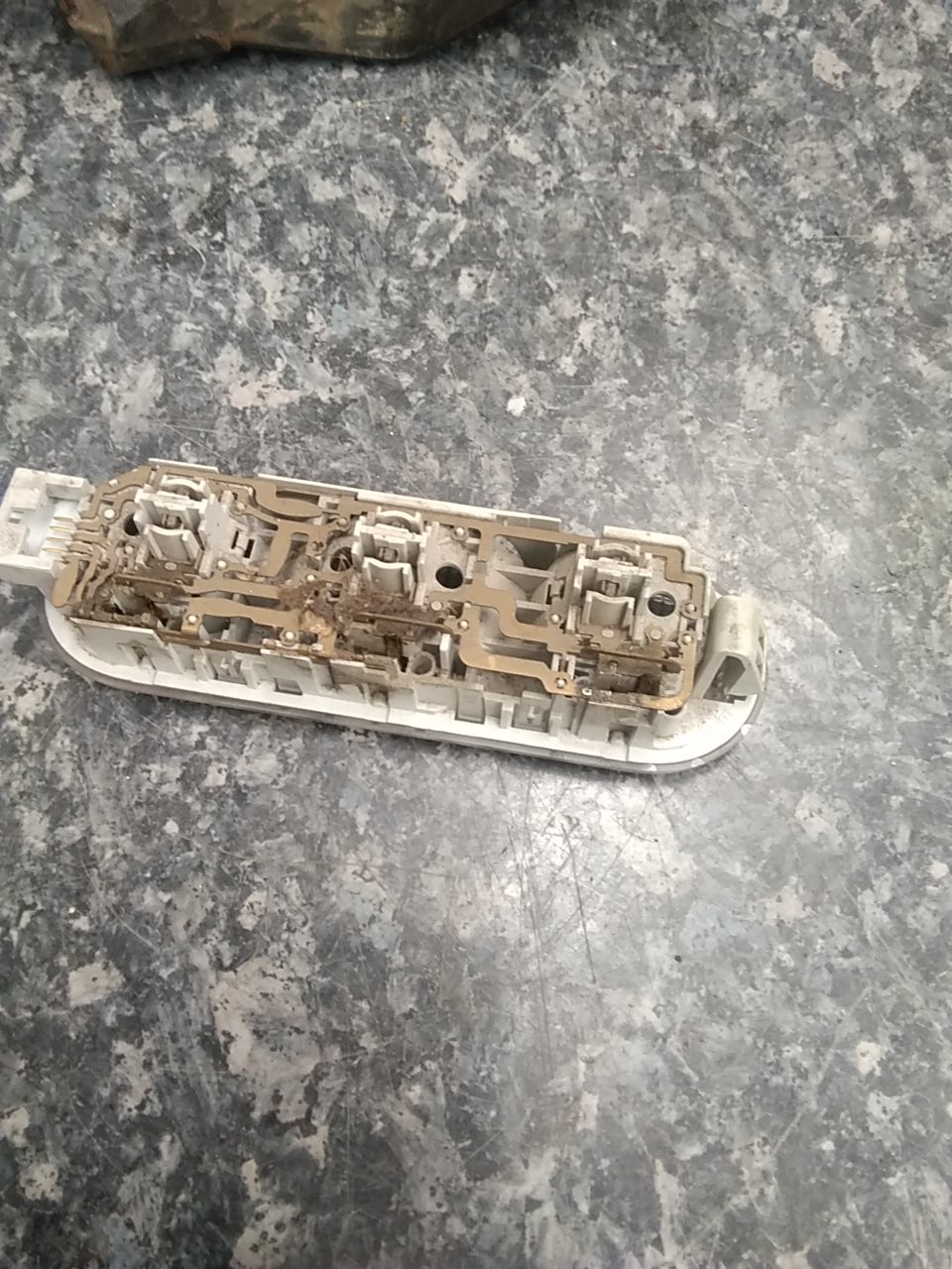 LUZES TEJADILHO FRENTE RENAULT CLIO III (BR0/1, CR0/1) | 05 -  Imagem-1