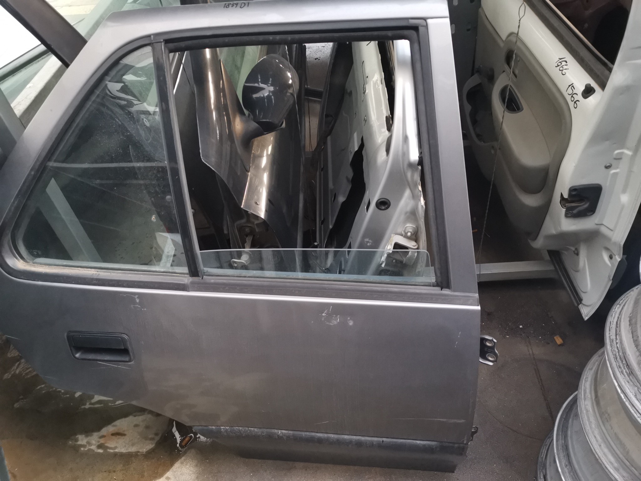 PORTA TRÁS DIREITA SUZUKI SWIFT I (AA) | 83 - 89