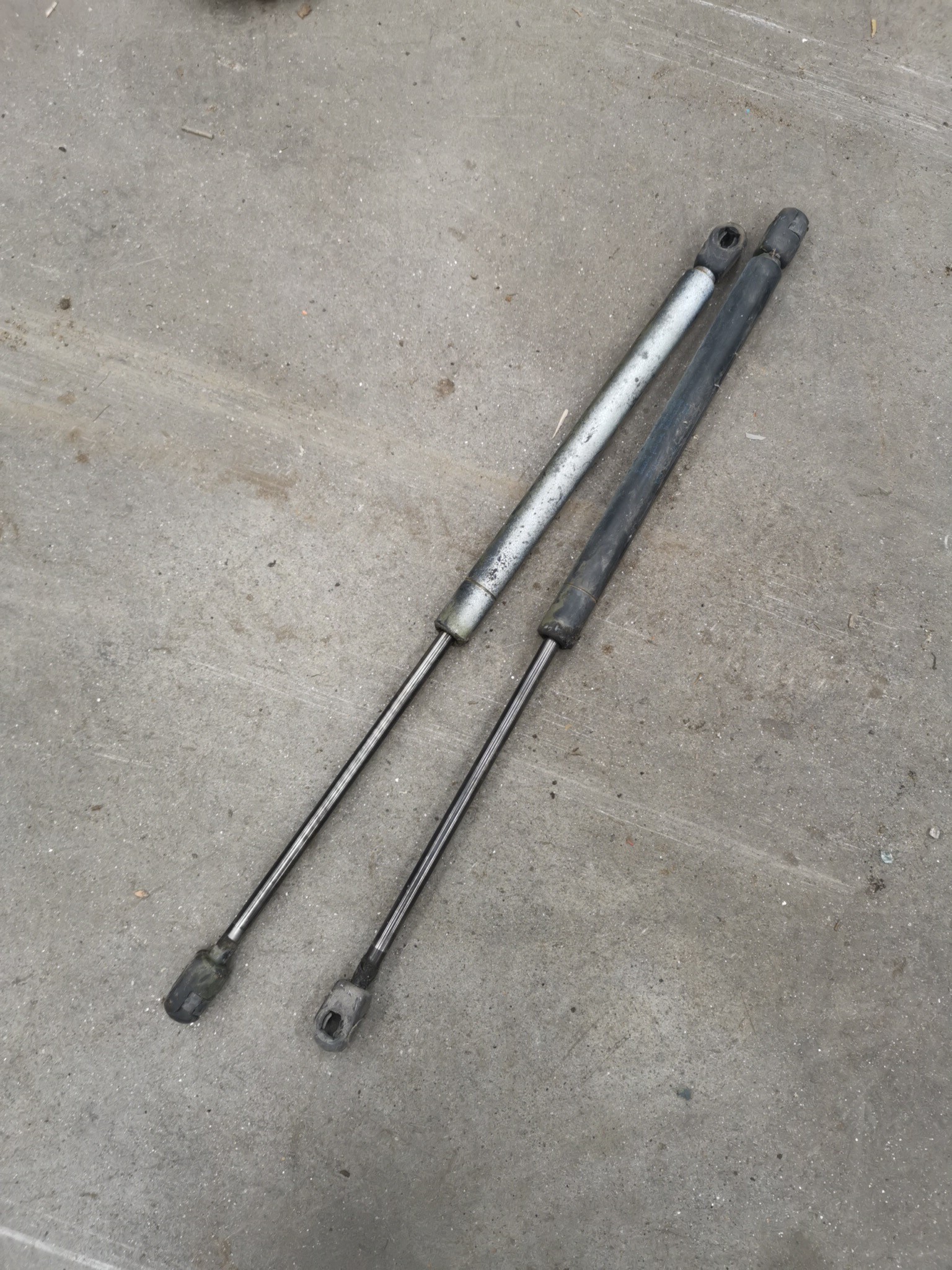 AMORTECEDOR MALA VOLKSWAGEN POLO (6N1) | 94 - 99