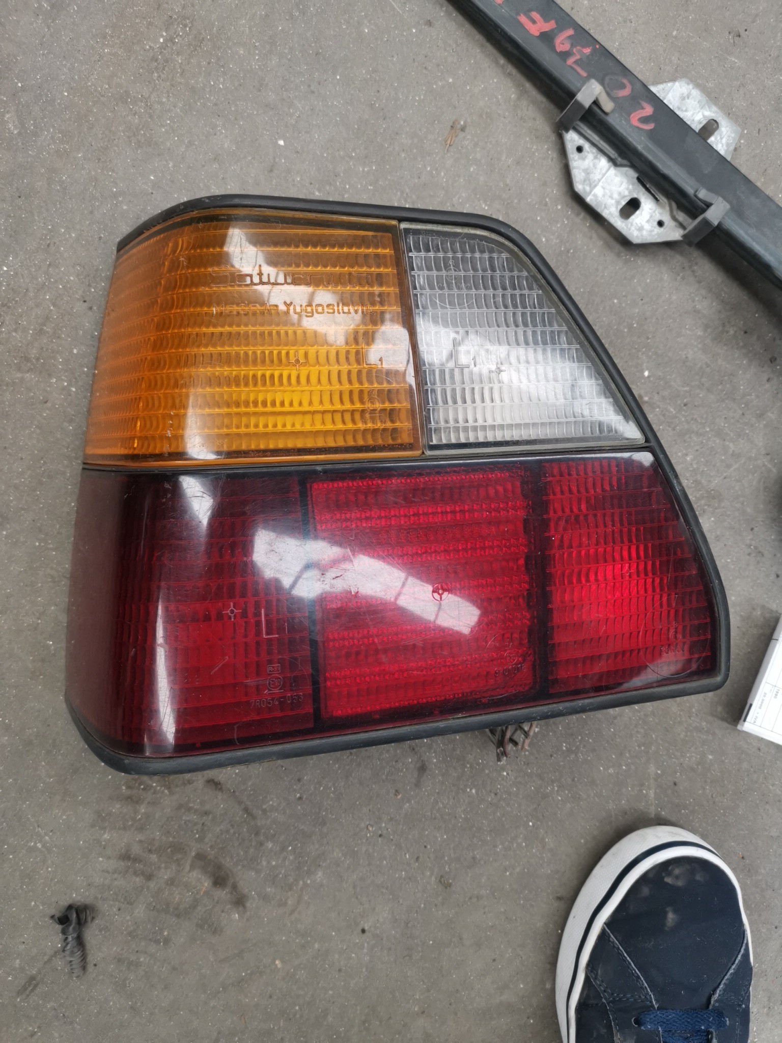 FAROLINS VOLKSWAGEN GOLF II (19E, 1G1) | 83 - 92