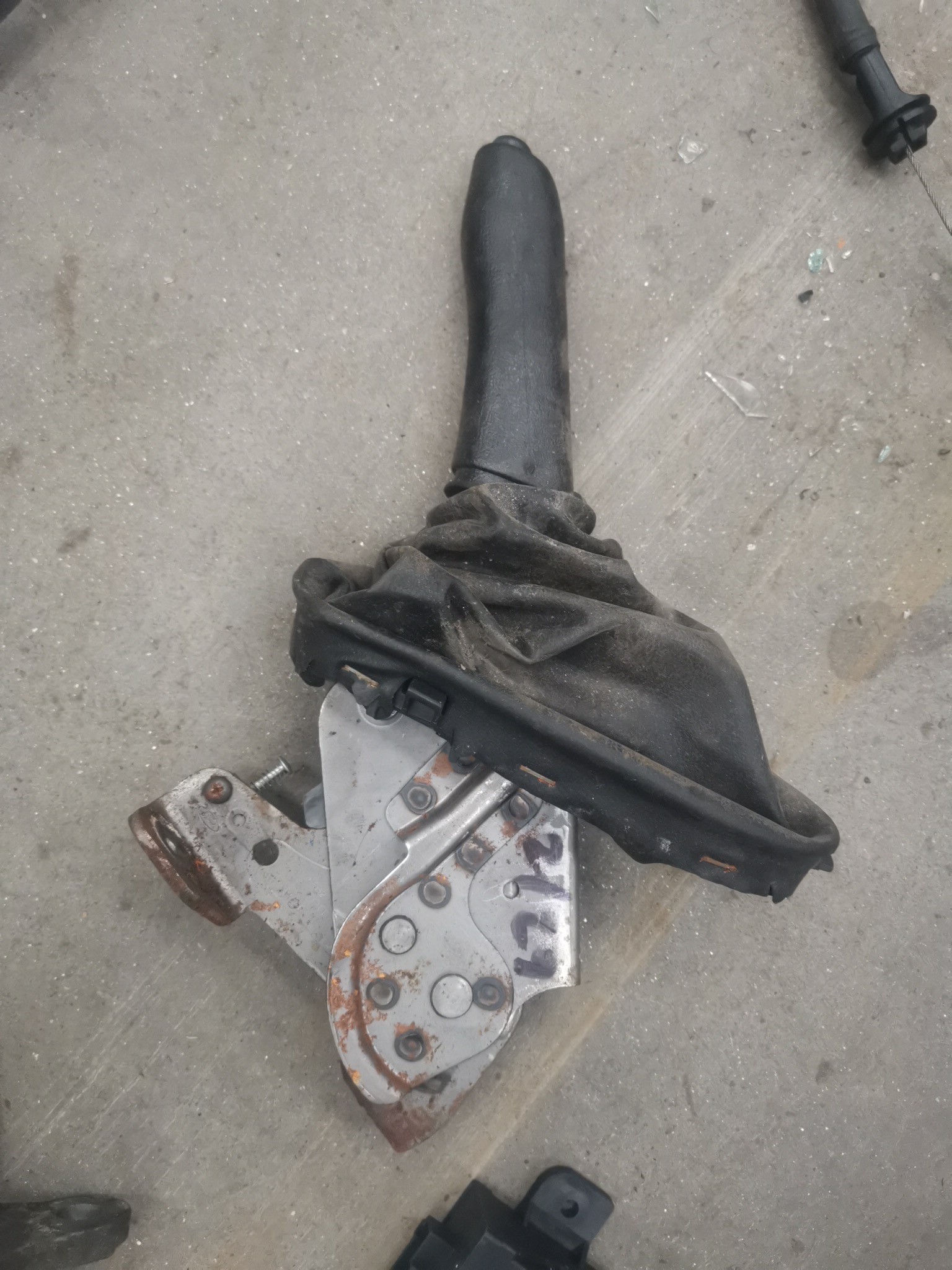 TRAVAO DE MAO FORD PUMA | 19 - 