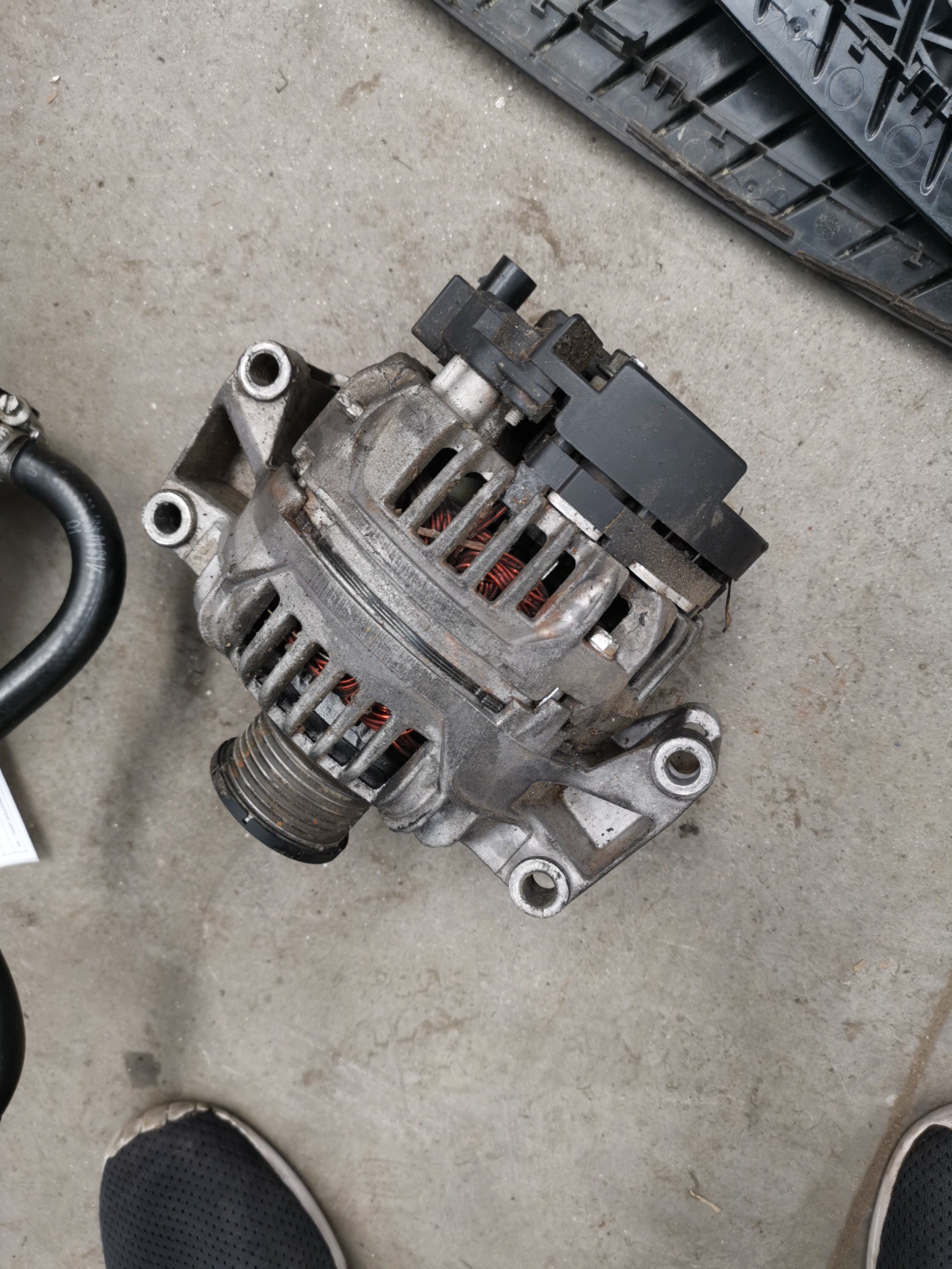 ALTERNADOR (168207).